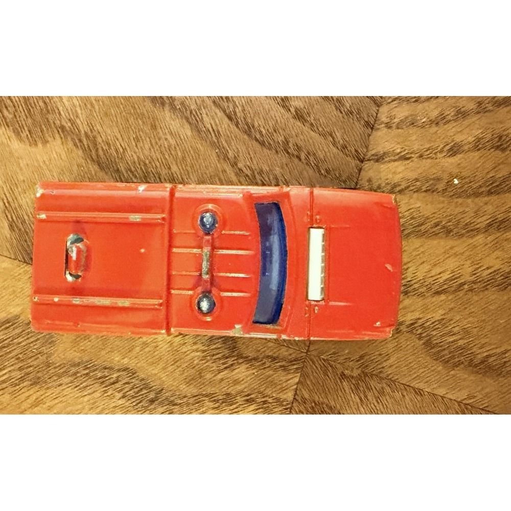 Vintage Majorette No.246 Red Range Rover fire engine - Picture 5 of 10
